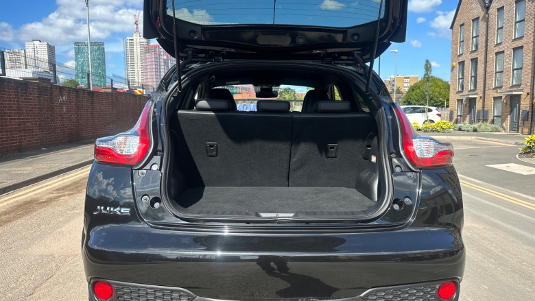 Nissan Juke 1.6 [112] Tekna 5dr CVT [Bose] Petrol Hatchback
